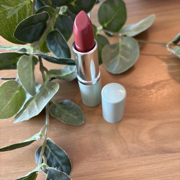 CLINIQUE 10 LONG LAST SOFT SHINE LIPSTICK BERRY FREEZE NEW - Picture 1 of 2
